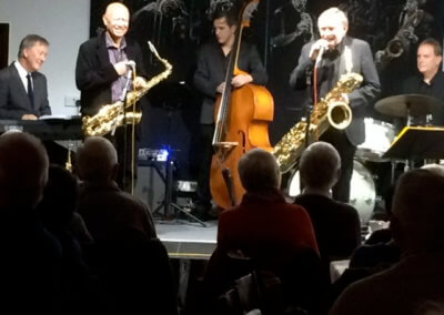 Art Themen & John Hallam